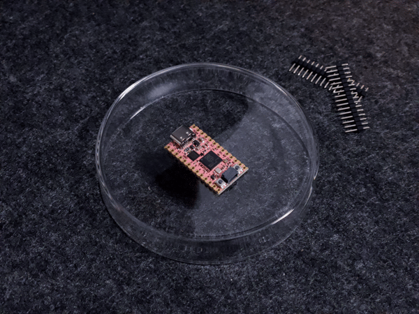 Adafruit KB2040 - RP2040 Kee Boar Driver